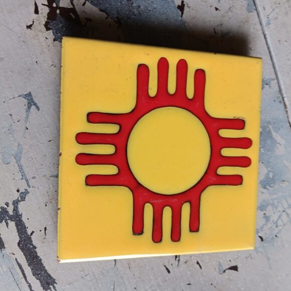 Vintage Artist Cleo Teissedre Art Tile Classic Zia Symbol - Picture 1 of 2